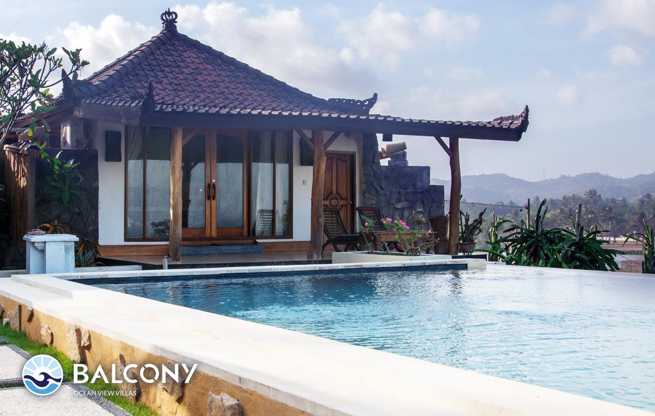 Balcony Ocean View Villas Kuta  Exteriör bild